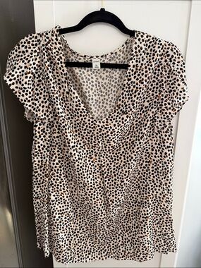 Old Navy Leopard Print V-Neck Flutter Sleeve Blouse - White/Tan/Black